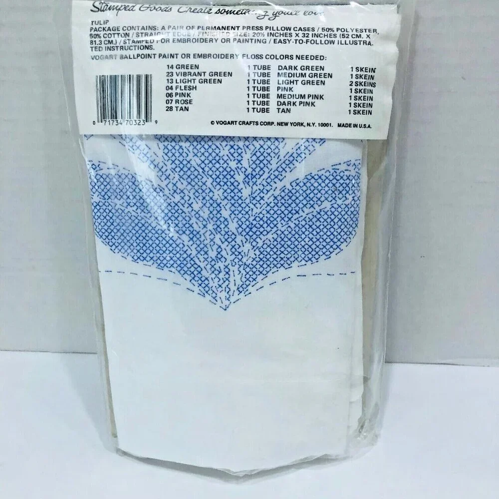 NEW Stamped Pillow Cases Tulips Vogart 8703W‎ Embroidery Paint Full Queen Sealed